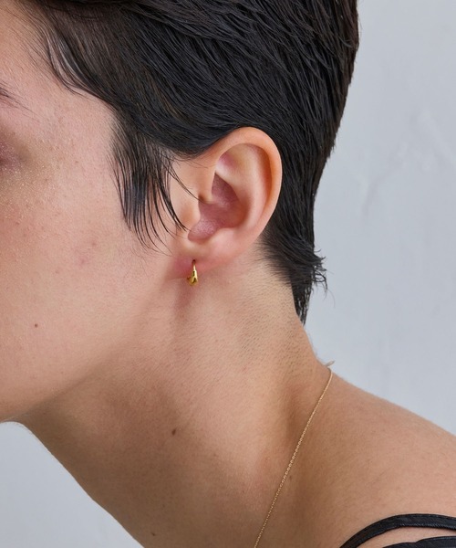 JUPITER（ジュピター）の「【SV】ドロップフープピアス/金属アレルギー対応/ニッケルフリー<動画あり>（ピアス（両耳用）・レディース・ゴールド/シルバー・FREE）」の10枚目の写真