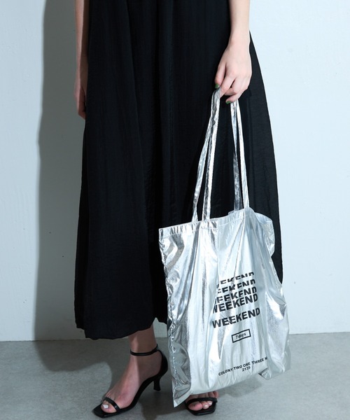 COLONY 2139（コロニートゥーワンスリーナイン）の「7デイズウィークエンドトートバッグ（トートバッグ・レディース・シルバー・FREE）」の22枚目の写真