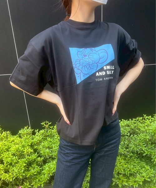 Tom&Jerry(トムアンドジェリー)の「【TOM & JERRY/トムとジェリー】天竺 プリント WIDEシルエット 半袖Tシャツ(Tシャツ/カットソー・レディース・ブラック/サックスブルー/オレンジ/オフホワイト/ホワイト系1/ブルー系/グリーン/モカ・M/L)」の12枚目の写真