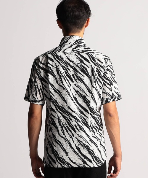 NICOLE CLUB FOR MEN(ニコルクラブフォーメン)の「アラカルトプリント半袖スタンドシャツ(シャツ/ブラウス・メンズ・ストライプ/ホワイト系/ネイビー系/ゼブラ・LARGE/X-LARGE/MEDIUM)」の7枚目の写真
