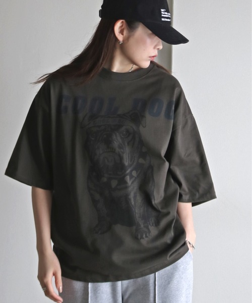 COURO(コウロ)の「クールアニマルプリントTシャツ(Tシャツ/カットソー・レディース・オートミール/チャコールグレー/ホワイト系/ライトグレー系/ホワイト/チャコール・M/XL/L)」の1枚目の写真