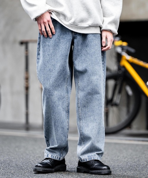 Rocky Monroe(ロッキーモンロー)の「ルーズシルエットワイドデニムパンツ(デニムパンツ・メンズ・ライトブラック/ケミカルウォッシュ/ダークブラック/ワンウォッシュ/ブルー/オフホワイト/ブラック・L/XL/M)」の7枚目の写真
