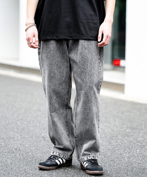 Rocky Monroe(ロッキーモンロー)の「ルーズシルエットワイドデニムパンツ(デニムパンツ・メンズ・ライトブラック/ケミカルウォッシュ/ダークブラック/ワンウォッシュ/ブルー/オフホワイト/ブラック・L/XL/M)」の8枚目の写真