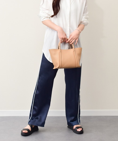 inter-chaussures(インターショシュール)の「【Oh my Sandals】クッションインソール厚底サンダル(E52108)(サンダル・レディース・ブラック/ブラウン系その他/ホワイト/ゴールド系その他・35/36/37/38/39)」の17枚目の写真