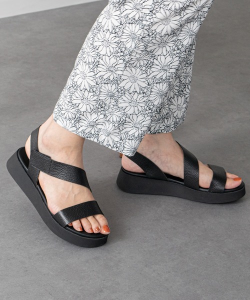 inter-chaussures(インターショシュール)の「【Oh my Sandals】クッションインソール厚底サンダル(E52108)(サンダル・レディース・ブラック/ブラウン系その他/ホワイト/ゴールド系その他・35/36/37/38/39)」の19枚目の写真