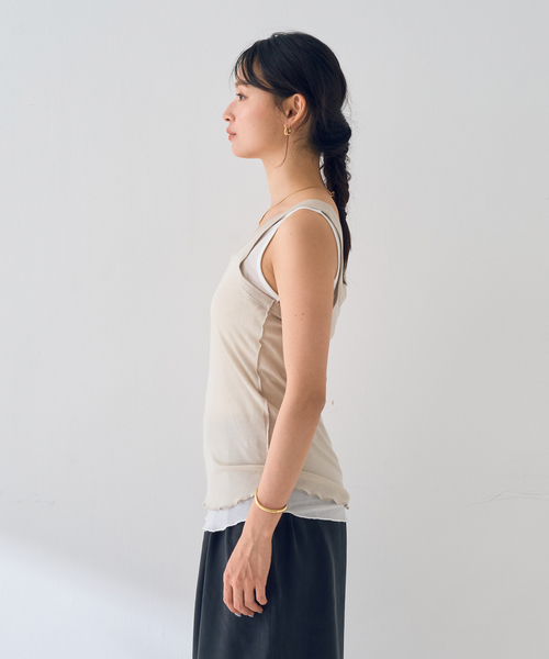 Rouge vif Anna(ルージュヴィフアンナ)の「【2枚セット】レイヤードカットタンクトップ/裾メローデザイン(タンクトップ・レディース・チャコールグレー/ベージュ・フリー)」の19枚目の写真