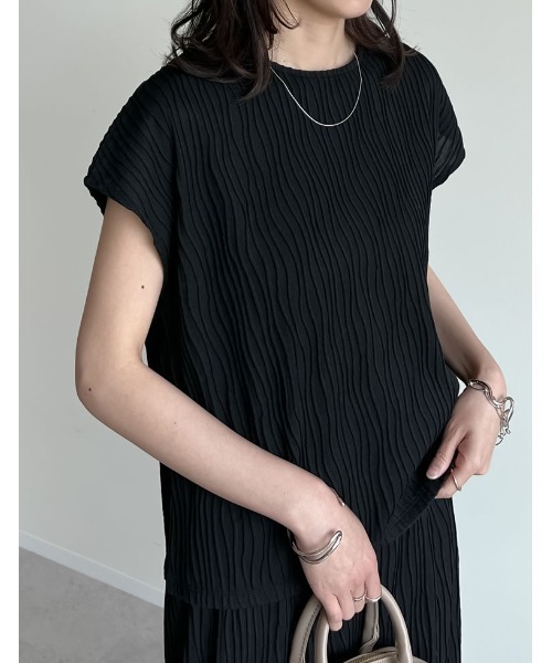 Re:EDIT（リエディ）の「[セットアップ対応]フレンチスリーブウェーブカットジャガードトップス（Tシャツ/カットソー・レディース・ホワイト/ブラック・MEDIUM/LARGE）」の16枚目の写真