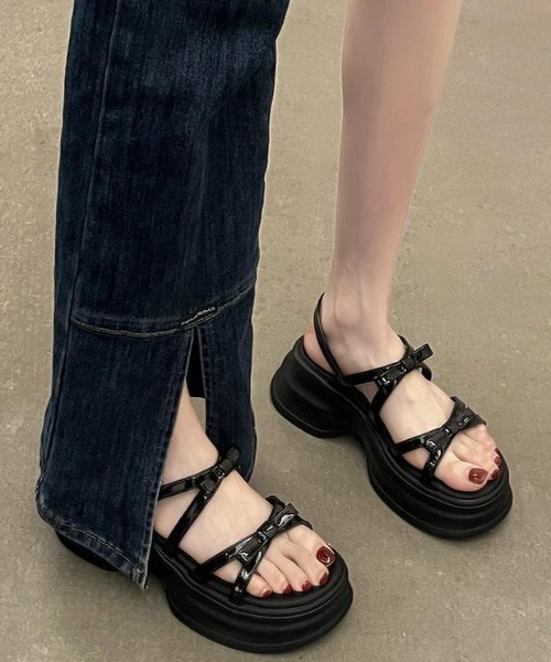 mebole（メボレ）の「厚底リボンサンダル（サンダル・レディース・シルバー/アイボリー/ブラック・SMALL/MEDIUM/LARGE）」の14枚目の写真