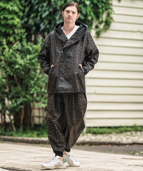 CAMBIO（カンビオ）の「mj10838- Leopard Synthetic Leather Poncho Like Jacket ポンチョ風ジャケット（その他アウター・メンズ・ブラウン/チャコール・S/M/L）」の7枚目の写真