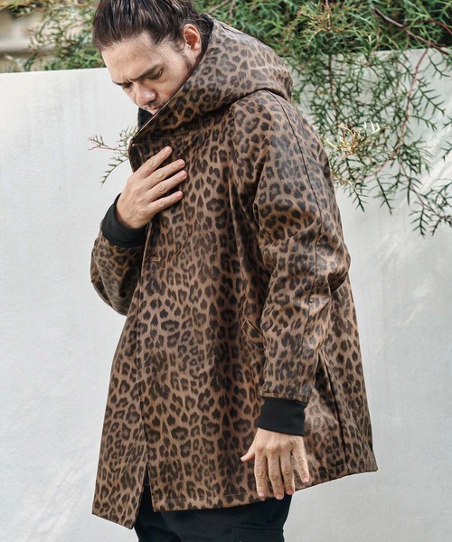 CAMBIO（カンビオ）の「mj10838- Leopard Synthetic Leather Poncho Like Jacket ポンチョ風ジャケット（その他アウター・メンズ・ブラウン/チャコール・S/M/L）」の11枚目の写真