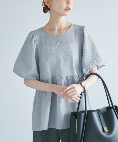 ROPE' PICNIC(ロペピクニック)の「バルーンペプラムブラウス(シャツ/ブラウス・レディース・ブラック/ダークブラウン/サックスブルー/キナリ・38/40)」の4枚目の写真