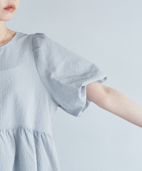 ROPE' PICNIC(ロペピクニック)の「バルーンペプラムブラウス(シャツ/ブラウス・レディース・ブラック/ダークブラウン/サックスブルー/キナリ・38/40)」の11枚目の写真