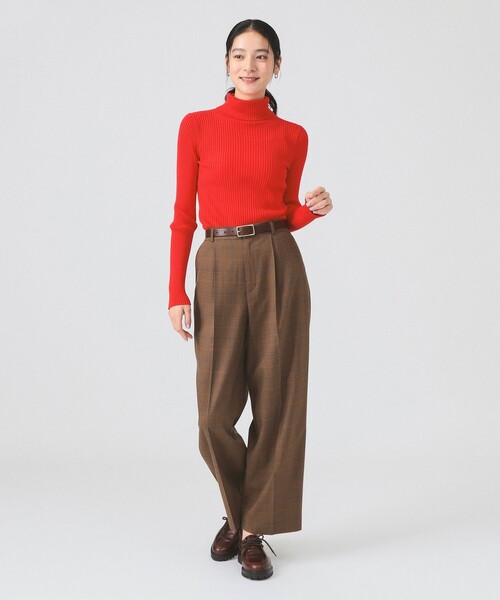 Ray BEAMS（レイビームス）の「14ゲージ リブ タートル ネック ニット [手洗い可]（ニット/セーター・レディース・レッド/ダークブラウン/ブルー/イエロー/ブラック/オフホワイト・ONE SIZE）」の20枚目の写真