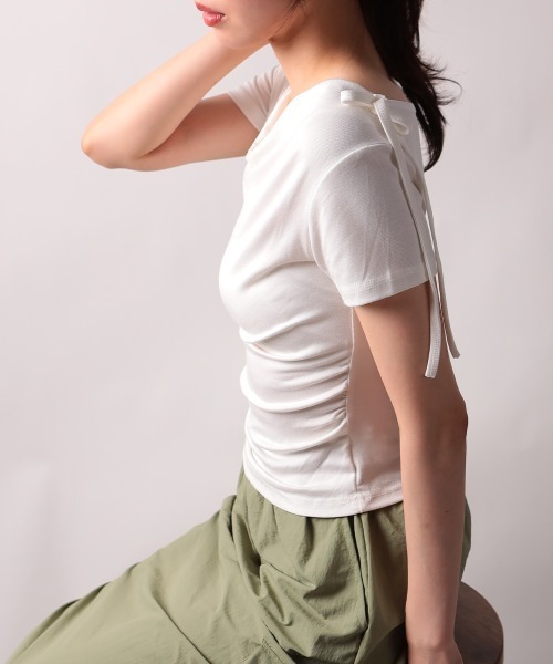 NANAHACHI(ナナハチ)の「肩リボンドレープ半袖Tシャツ(Tシャツ/カットソー・レディース・ブラック/ホワイト・MEDIUM/SMALL)」の22枚目の写真