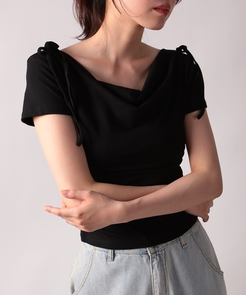 NANAHACHI(ナナハチ)の「肩リボンドレープ半袖Tシャツ(Tシャツ/カットソー・レディース・ブラック/ホワイト・MEDIUM/SMALL)」の18枚目の写真