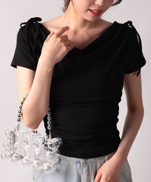 NANAHACHI(ナナハチ)の「肩リボンドレープ半袖Tシャツ(Tシャツ/カットソー・レディース・ブラック/ホワイト・MEDIUM/SMALL)」の7枚目の写真
