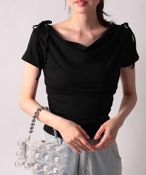 NANAHACHI(ナナハチ)の「肩リボンドレープ半袖Tシャツ(Tシャツ/カットソー・レディース・ブラック/ホワイト・MEDIUM/SMALL)」の6枚目の写真
