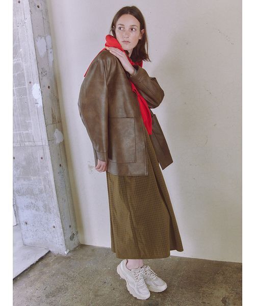 emmi(エミ)の「ウール混emmiロゴクルーネックニットトップス(ニット/セーター・レディース・レッド/ドット/グレー/ブルー・F)」の6枚目の写真