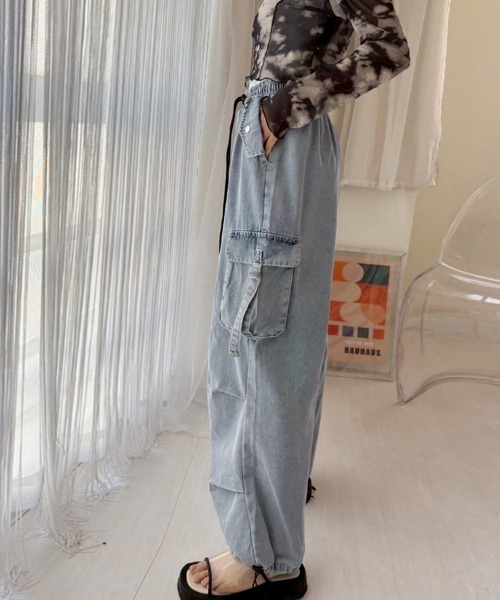 ReRe(リリ)の「デニムカーゴパンツ(デニムパンツ・レディース・ライトブルー/ダークグレー/グレー/サックスブルー/ブルー・MEDIUM)」の9枚目の写真