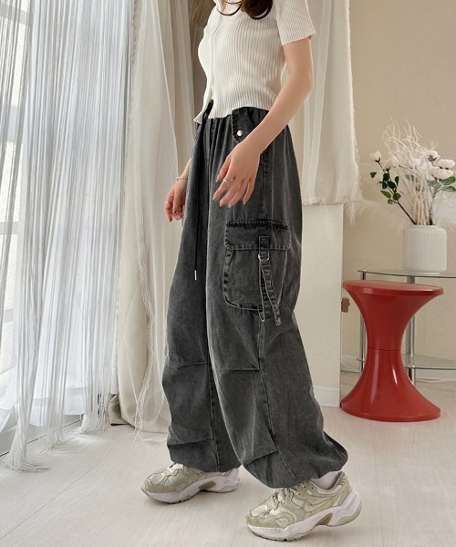 ReRe(リリ)の「デニムカーゴパンツ(デニムパンツ・レディース・ライトブルー/ダークグレー/グレー/サックスブルー/ブルー・MEDIUM)」の17枚目の写真