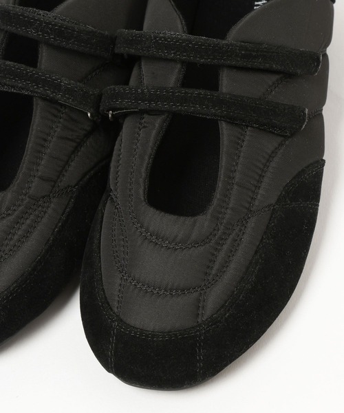 BAYFLOW(ベイフロー)の「Wストラップフラットシューズ(スニーカー・レディース・ホワイト/ブラック・MEDIUM/LARGE)」の12枚目の写真