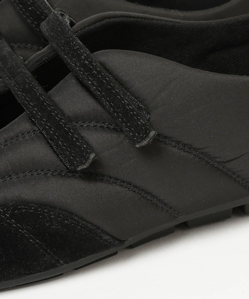 BAYFLOW(ベイフロー)の「Wストラップフラットシューズ(スニーカー・レディース・ホワイト/ブラック・MEDIUM/LARGE)」の17枚目の写真