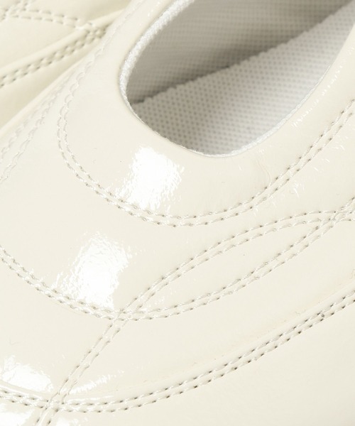 BAYFLOW(ベイフロー)の「Wストラップフラットシューズ(スニーカー・レディース・ホワイト/ブラック・MEDIUM/LARGE)」の21枚目の写真