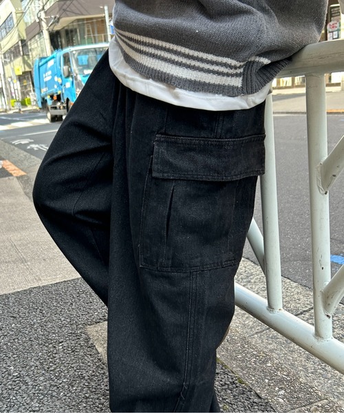 link lot(リンクロット)の「ウォッシュ加工 デニムワイドバレルレッグカーゴパンツ(カーゴパンツ・メンズ・ブラック系その他/ブルー系その他・M/L)」の17枚目の写真