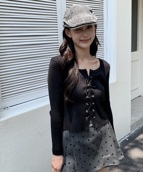 ARCADE（アーケード）の「春服 レースアップ リブニット トップス -ARCADE Limited Line-（ニット/セーター・レディース・ブラック/サンドベージュ/グレー・FREE）」の5枚目の写真