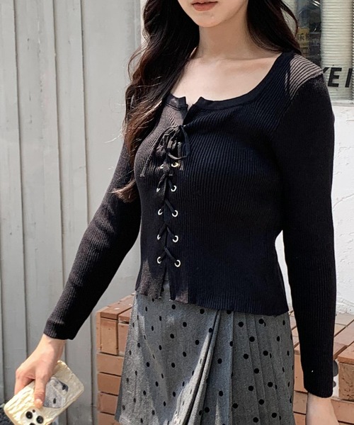 ARCADE（アーケード）の「春服 レースアップ リブニット トップス -ARCADE Limited Line-（ニット/セーター・レディース・ブラック/サンドベージュ/グレー・FREE）」の6枚目の写真