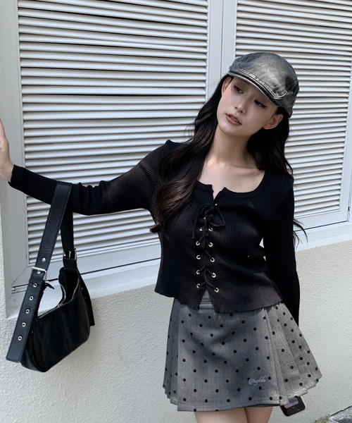 ARCADE（アーケード）の「春服 レースアップ リブニット トップス -ARCADE Limited Line-（ニット/セーター・レディース・ブラック/サンドベージュ/グレー・FREE）」の8枚目の写真