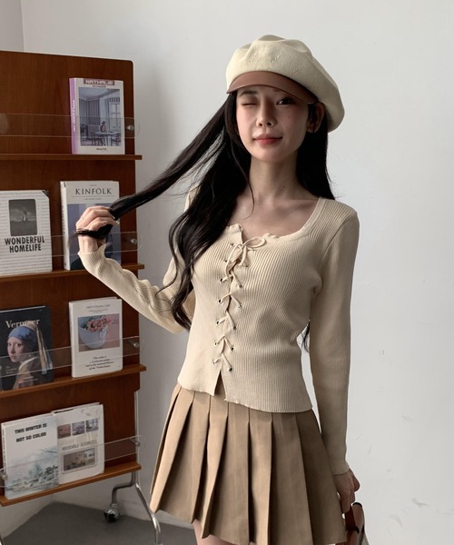 ARCADE（アーケード）の「春服 レースアップ リブニット トップス -ARCADE Limited Line-（ニット/セーター・レディース・ブラック/サンドベージュ/グレー・FREE）」の19枚目の写真