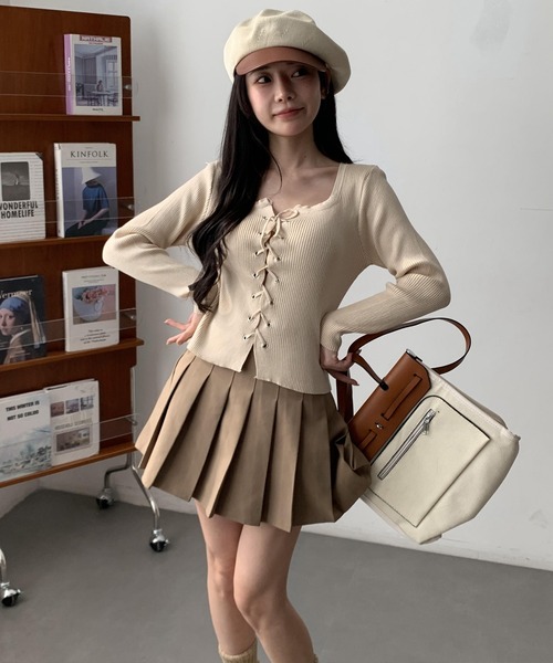 ARCADE（アーケード）の「春服 レースアップ リブニット トップス -ARCADE Limited Line-（ニット/セーター・レディース・ブラック/サンドベージュ/グレー・FREE）」の20枚目の写真