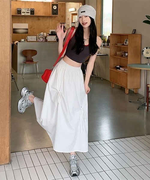 urge:(アージコロン )の「【URGE:】リボン デザイン ミモレ丈 フレア スカート(スカート・レディース・グレー/ブラック/ホワイト・SMALL/MEDIUM/LARGE/X-LARGE)」の1枚目の写真