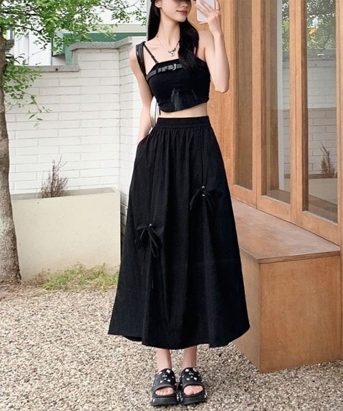 urge:(アージコロン )の「【URGE:】リボン デザイン ミモレ丈 フレア スカート(スカート・レディース・グレー/ブラック/ホワイト・SMALL/MEDIUM/LARGE/X-LARGE)」の2枚目の写真
