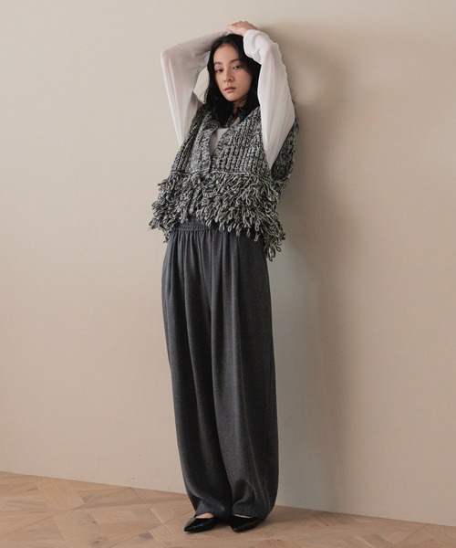 LOWRYS FARM（ローリーズファーム）の「フリンジループベスト　583262（ベスト・レディース・ベージュ/ブラック・FREE）」の12枚目の写真