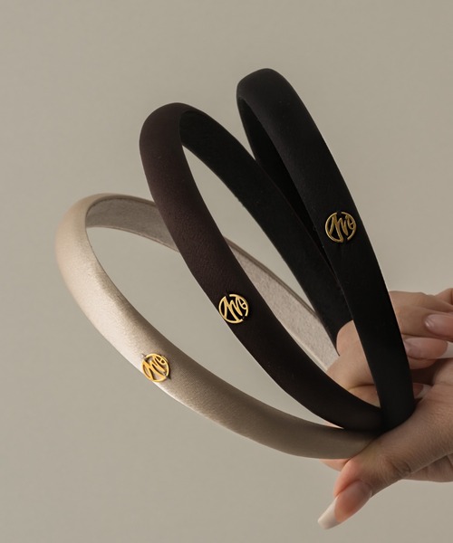 muku（ムク）の「KATYUSYA/SATIN（カチューシャ・レディース・アイボリー/ブラック/ブラウン・SMALL）」の2枚目の写真