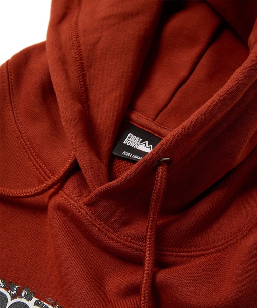 FIRST DOWN（ファーストダウン）の「プリント スウェット パーカ（パーカー・メンズ・グレー/チャコール/ダークオレンジ・M/L/XL）」の5枚目の写真