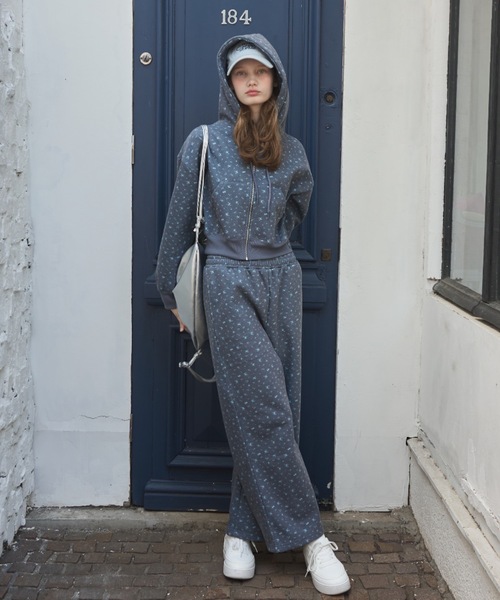 Birthday room（バースデイルーム）の「小花柄スウェットパンツ/Small floral print sweatpants（スウェットパンツ・レディース・オートミール/ネイビー・FREE）」の17枚目の写真