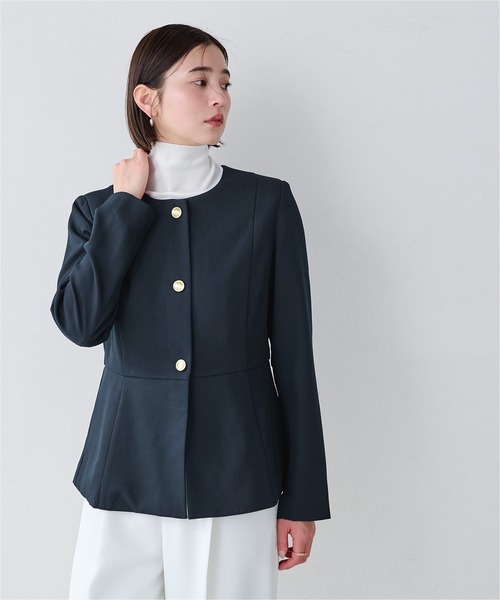 UR'S(ユアーズ)の「美シルエットゴールド釦ペプラムジャケット(ノーカラージャケット・レディース・ダークネイビー/グレイッシュベージュ/ブラック・L/M/S)」の14枚目の写真