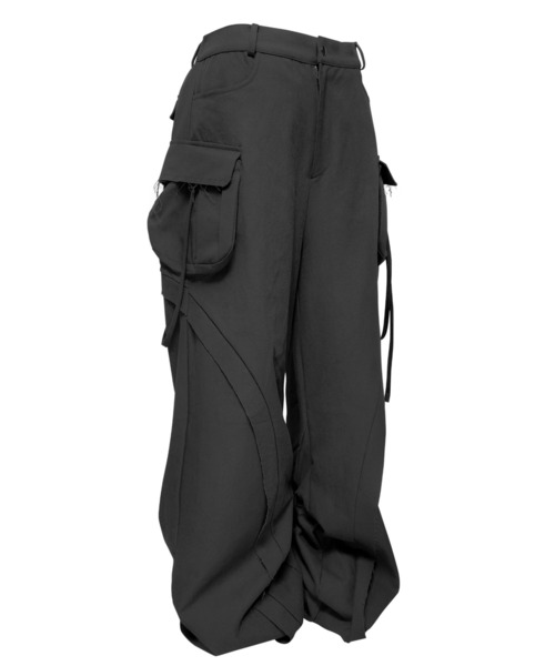 L.H.P（エルエイチピー）の「JUNGDO/ジョンド/CUT OUT STRING CARGO PANTS（カーゴパンツ・レディース・ブラック・F）」の4枚目の写真