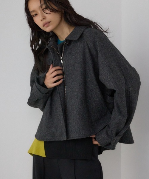 AZUL by moussy(アズールバイマウジー)の「【PLUS】コンビネーションフレアコート(ステンカラーコート・レディース・ブラック系その他・FREE)」の1枚目の写真