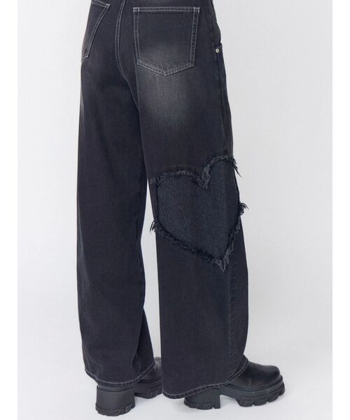 EMODA(エモダ)の「ハートルーズジーンズ(デニムパンツ・レディース・インディゴブルー/ブラック/ライトブルー・SMALL/MEDIUM)」の16枚目の写真