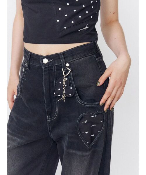 EMODA(エモダ)の「ハートルーズジーンズ(デニムパンツ・レディース・インディゴブルー/ブラック/ライトブルー・SMALL/MEDIUM)」の17枚目の写真