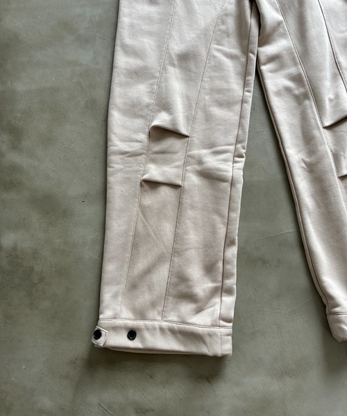 SHAGGIE（シャギー）の「【セットアップ】アジャストボタン付きタックラインスウェットパンツ（スウェットパンツ・レディース・ベージュ/グレー/ブラック・FREE）」の15枚目の写真