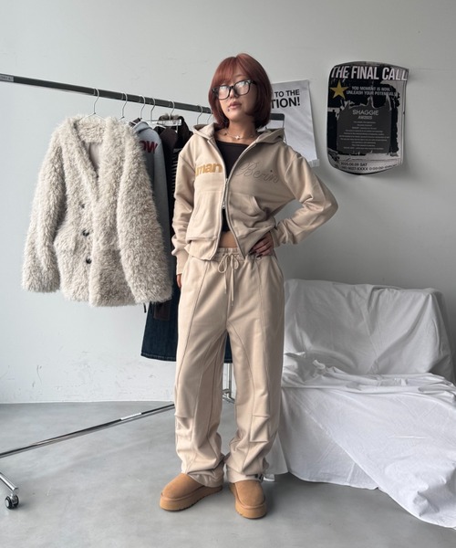 SHAGGIE（シャギー）の「【セットアップ】アジャストボタン付きタックラインスウェットパンツ（スウェットパンツ・レディース・ベージュ/グレー/ブラック・FREE）」の7枚目の写真