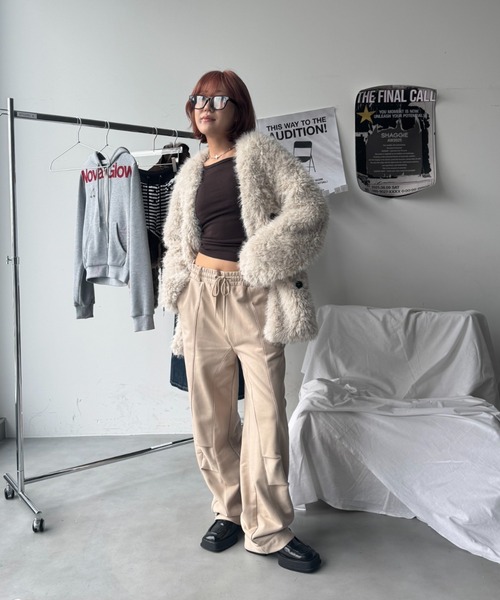 SHAGGIE（シャギー）の「【セットアップ】アジャストボタン付きタックラインスウェットパンツ（スウェットパンツ・レディース・ベージュ/グレー/ブラック・FREE）」の9枚目の写真