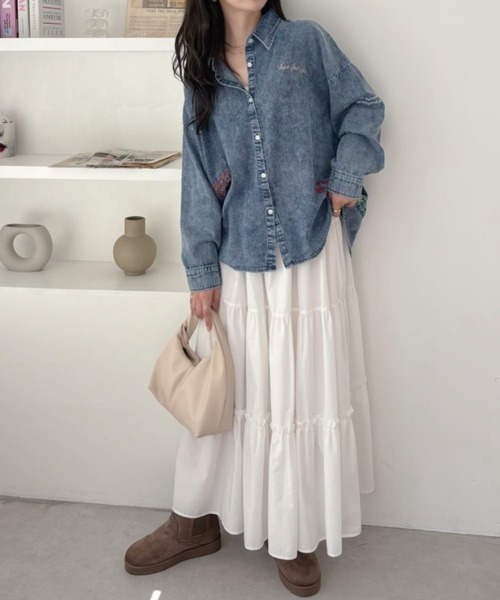 A.D.C.L.（エーディーシーエル）の「ランダム刺繍 オーバーサイズ ビックシルエット デニムシャツ（シャツ/ブラウス・レディース・ブルー/ネイビー・M/L）」の21枚目の写真