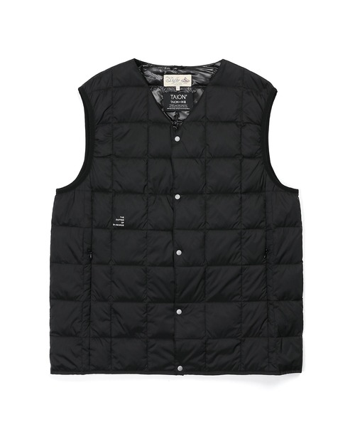 TAION(タイオン)の「TAION×DUFFER V-NECK DOWN VEST:TAION別注 ベーシック Vネック インナーダウンベスト(ダウンベスト・メンズ・アイボリー/チャコールグレー/ブラック/ネイビー・LARGE/MEDIUM/X-LARGE)」の22枚目の写真