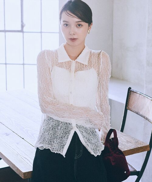 earth music&ecology（アースミュージックアンドエコロジー）の「ストレッチレースシャツ（シャツ/ブラウス・レディース・アイボリー/ブラウン/ブラック・FREE）」の22枚目の写真